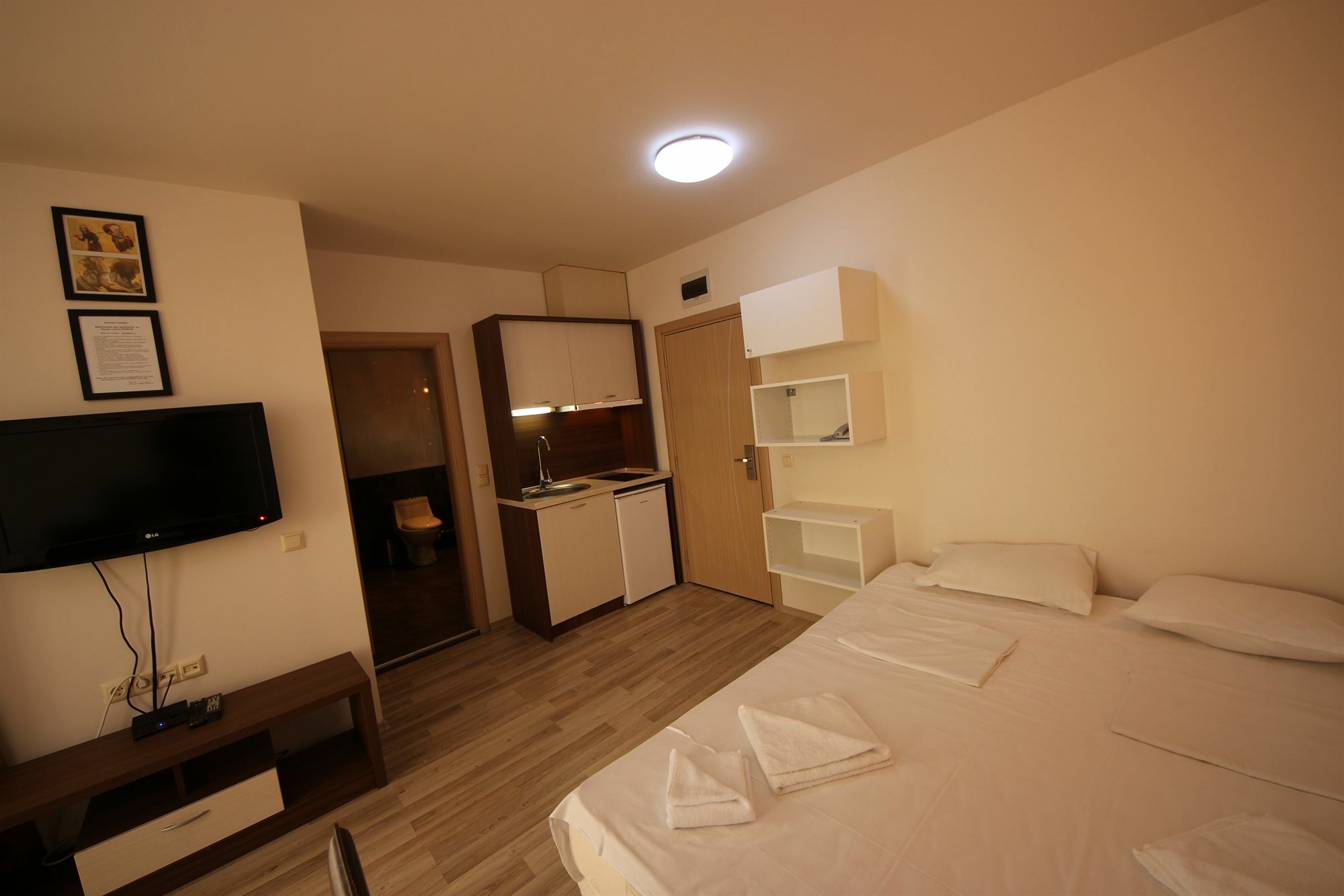 Menada Tarsis Apartments Slantschew brjag Exterior foto